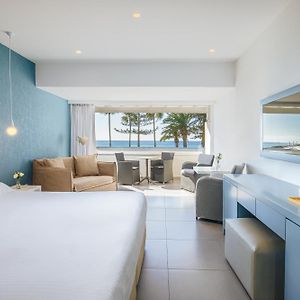 Superior Double or Twin Room Sea View